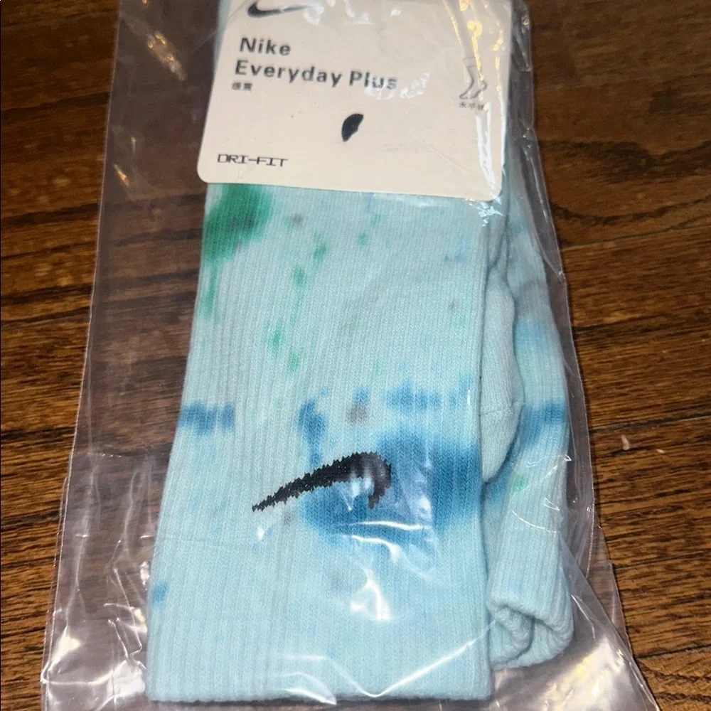 Nike Everyday Plus Dri-Fit Socks Mens Large Tie Dye Blue Green  - NEW WITH TAGS